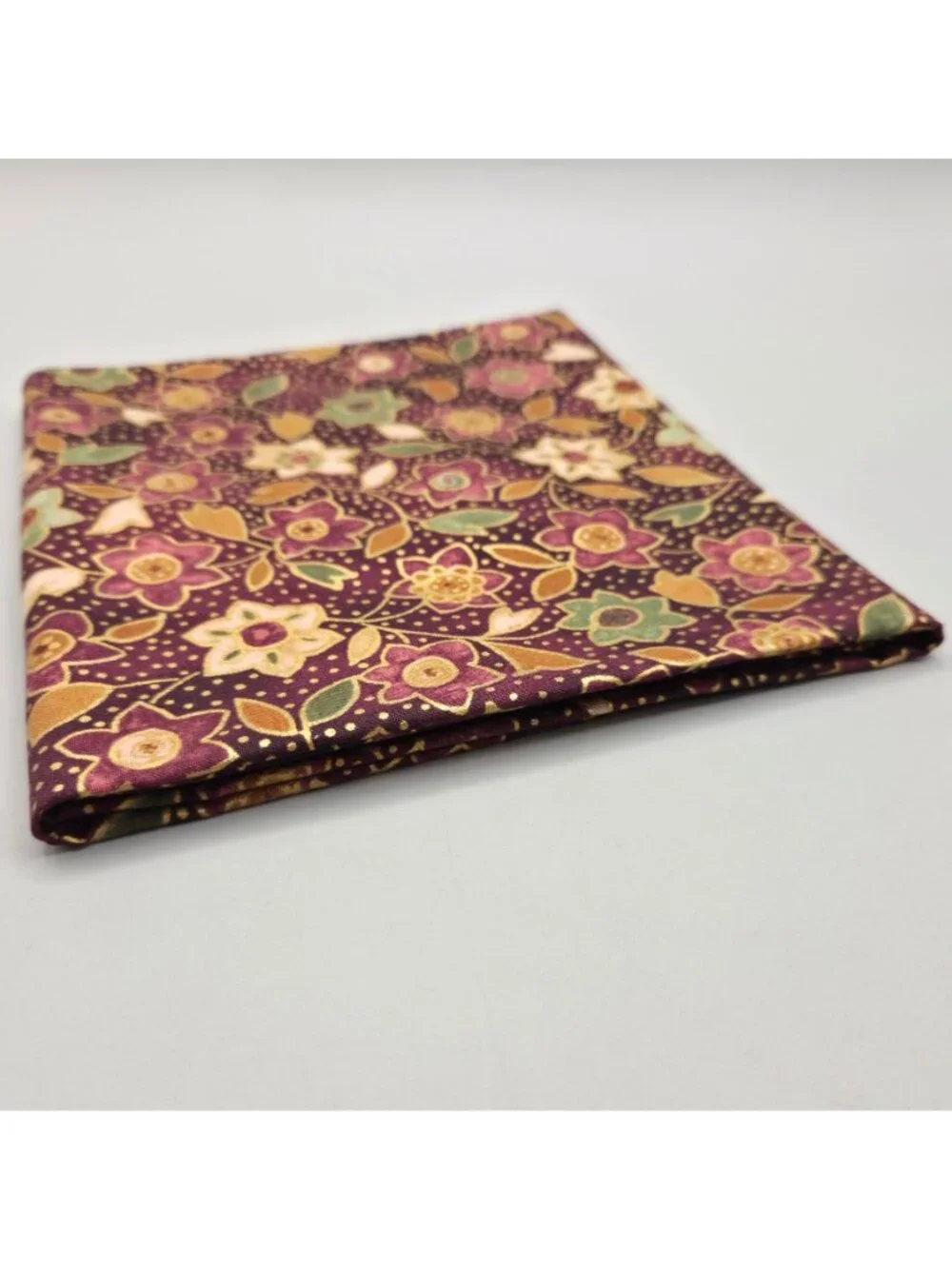 Mirage Floral Pattern Cotton Fabric RJR Fabrics 2009 Quilting Weight OOP 1 Yard
